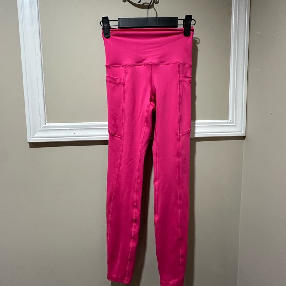 Gilly‎ Hicks Pink Leggings with Stretchy Waistband